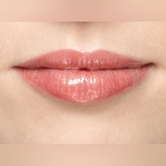 Mary Kay Unlimited Lip Gloss - Fancy Nancy - Picture 4 of 7